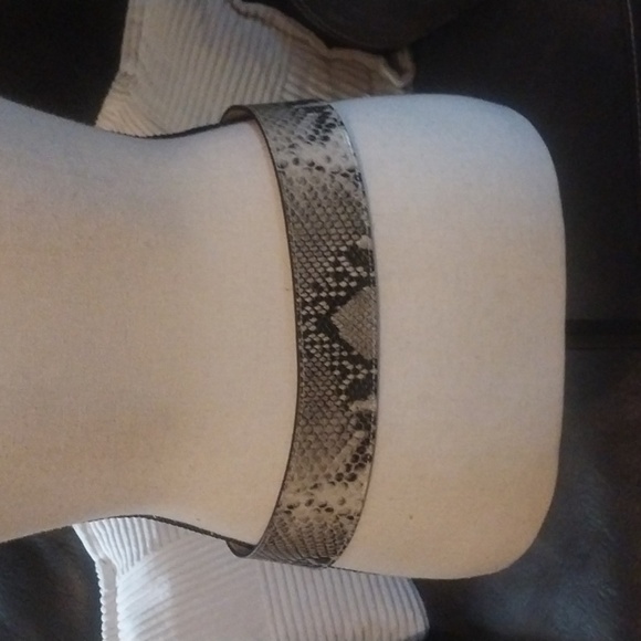 Carlisle Genuine Snakeskin Leather Belt Size L Made in Italy - Picture 4 of 8